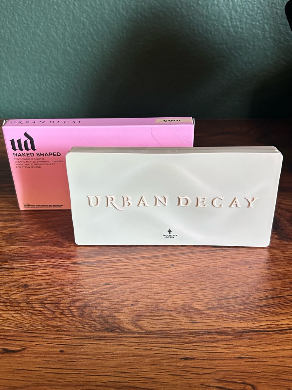 NWT Urban Decay Naked Shaped Cool Eyeshadow Palette